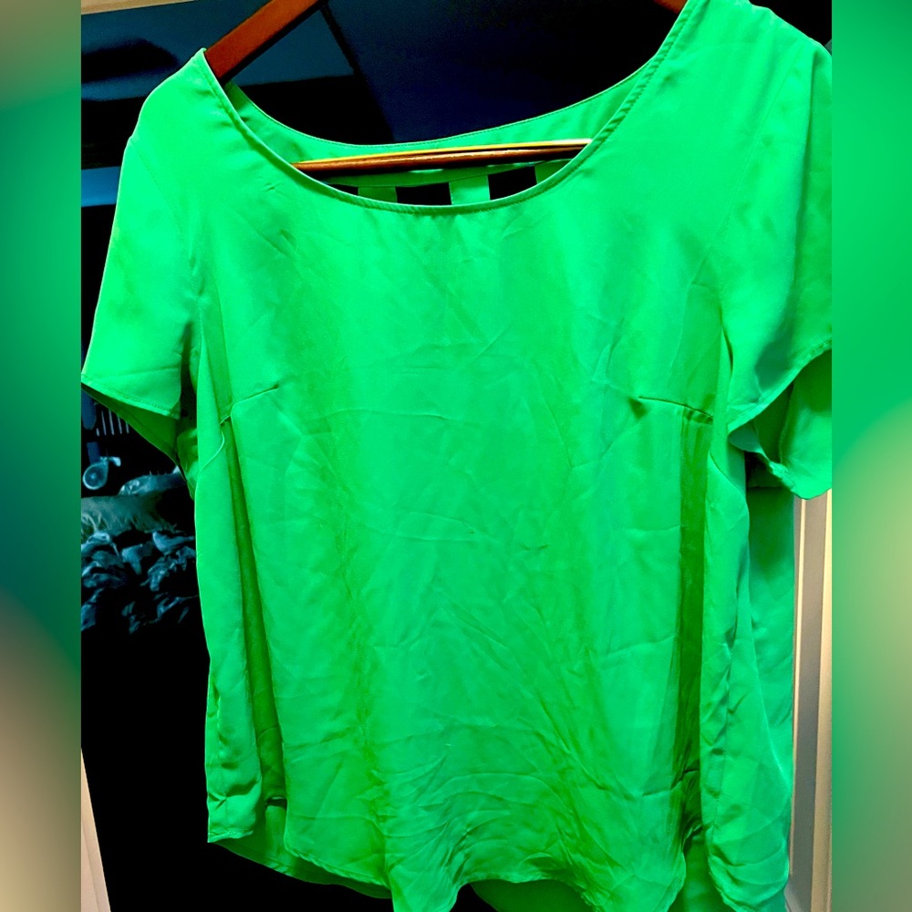 Green Torrid Blouse Size 0. No stains smoke free home